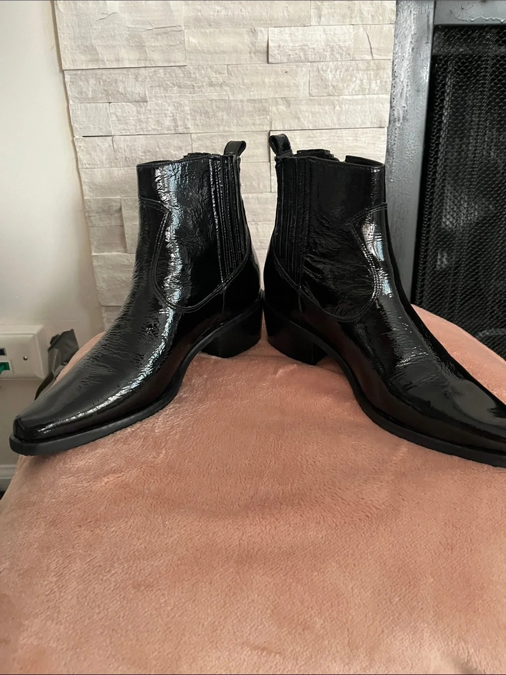 Donald J. Pliner Black Patent Ankle Boots for women size 7